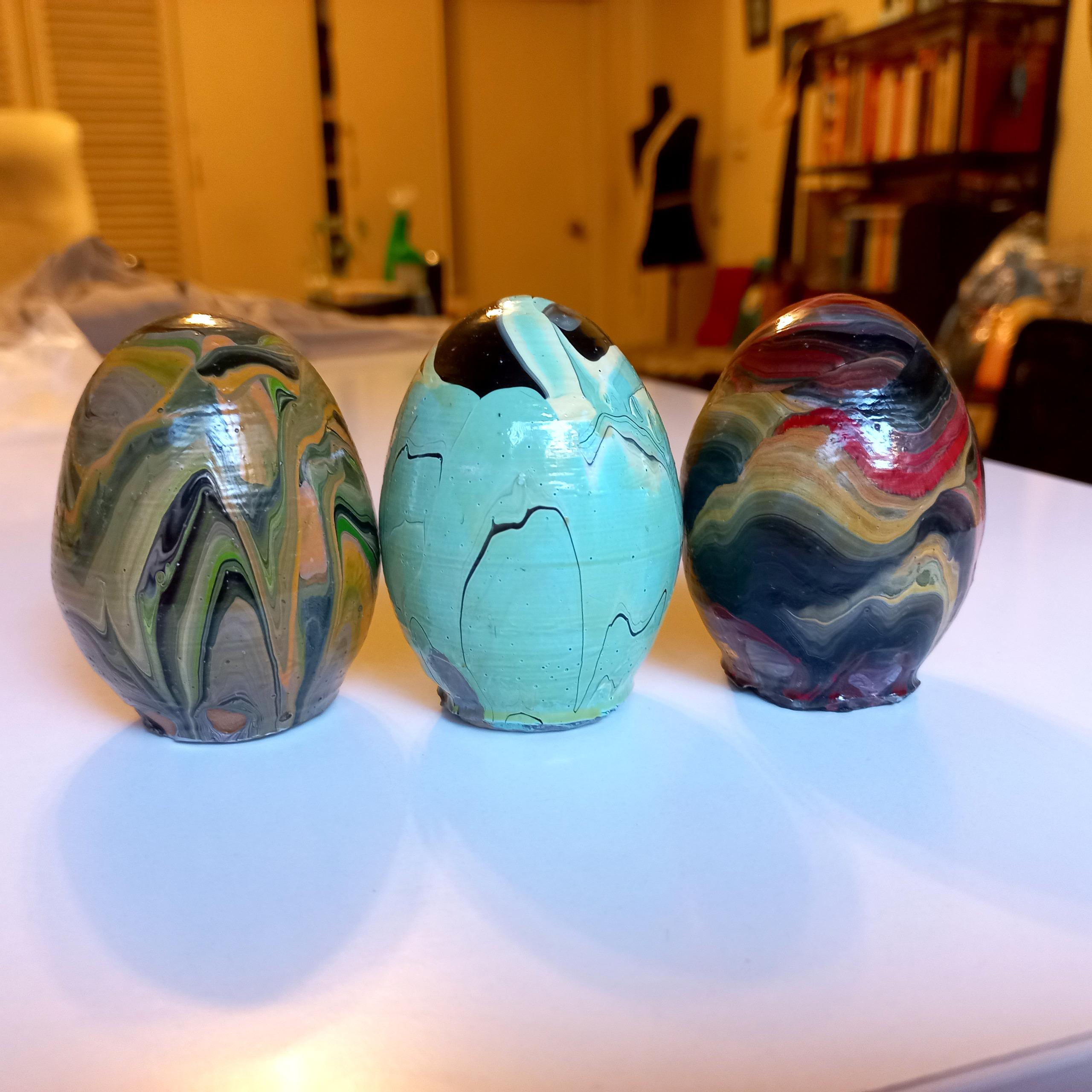 سه عدد تخم مرغ سفالی رنگی (کار دست) شماره 8