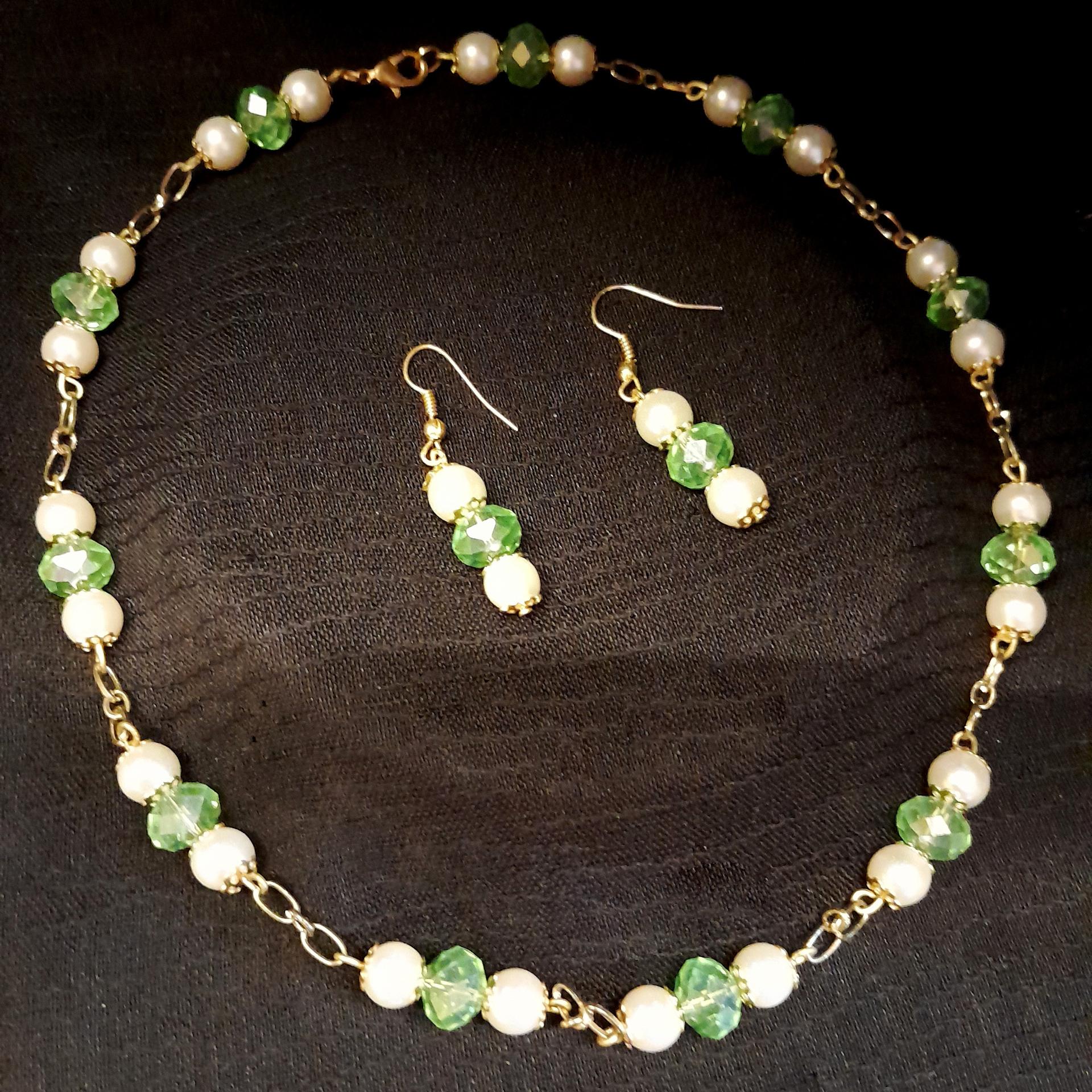 نیم ست طرح مروارید و کریستال سبز کد 114