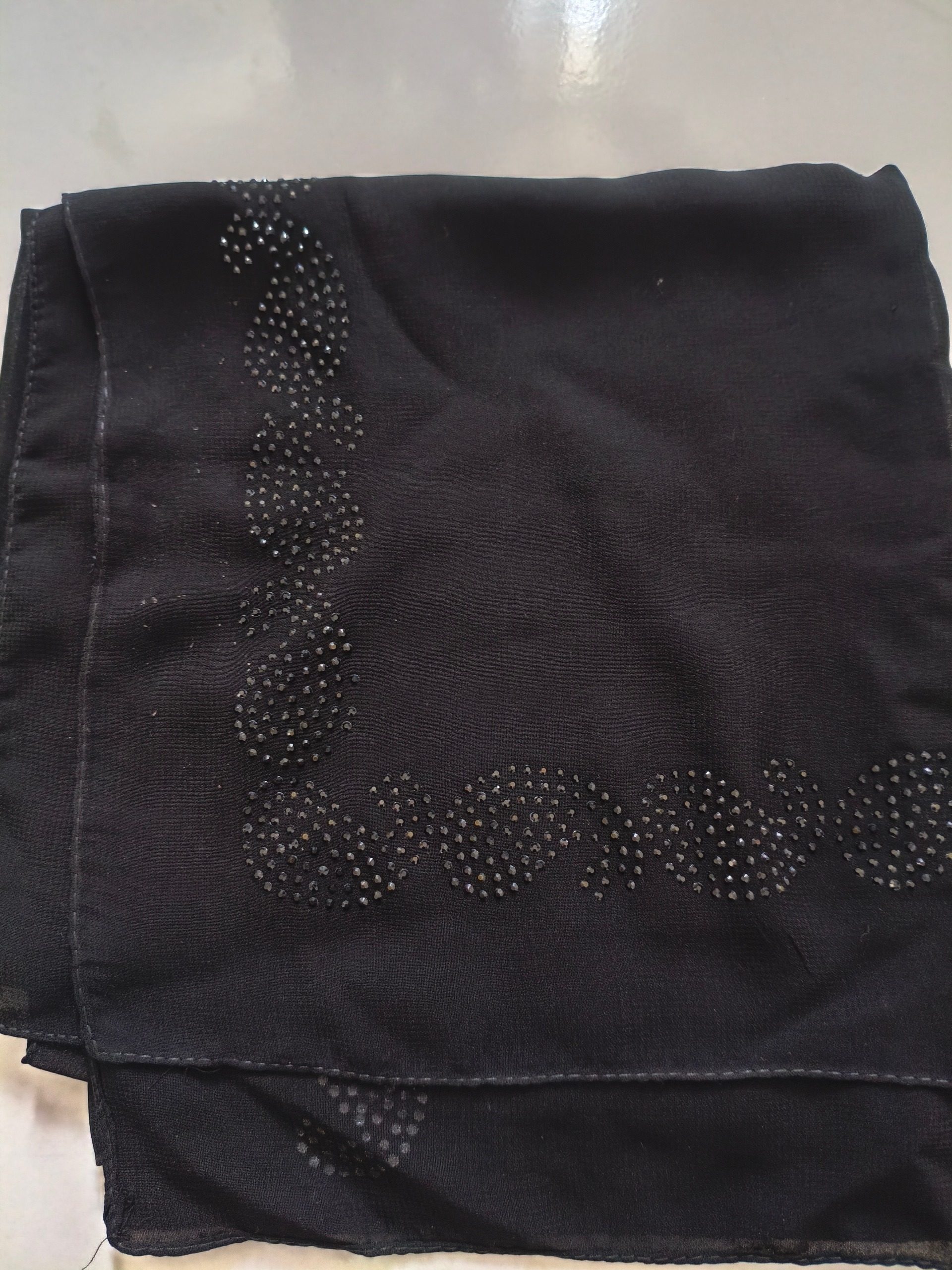 روسری و شال مشکی