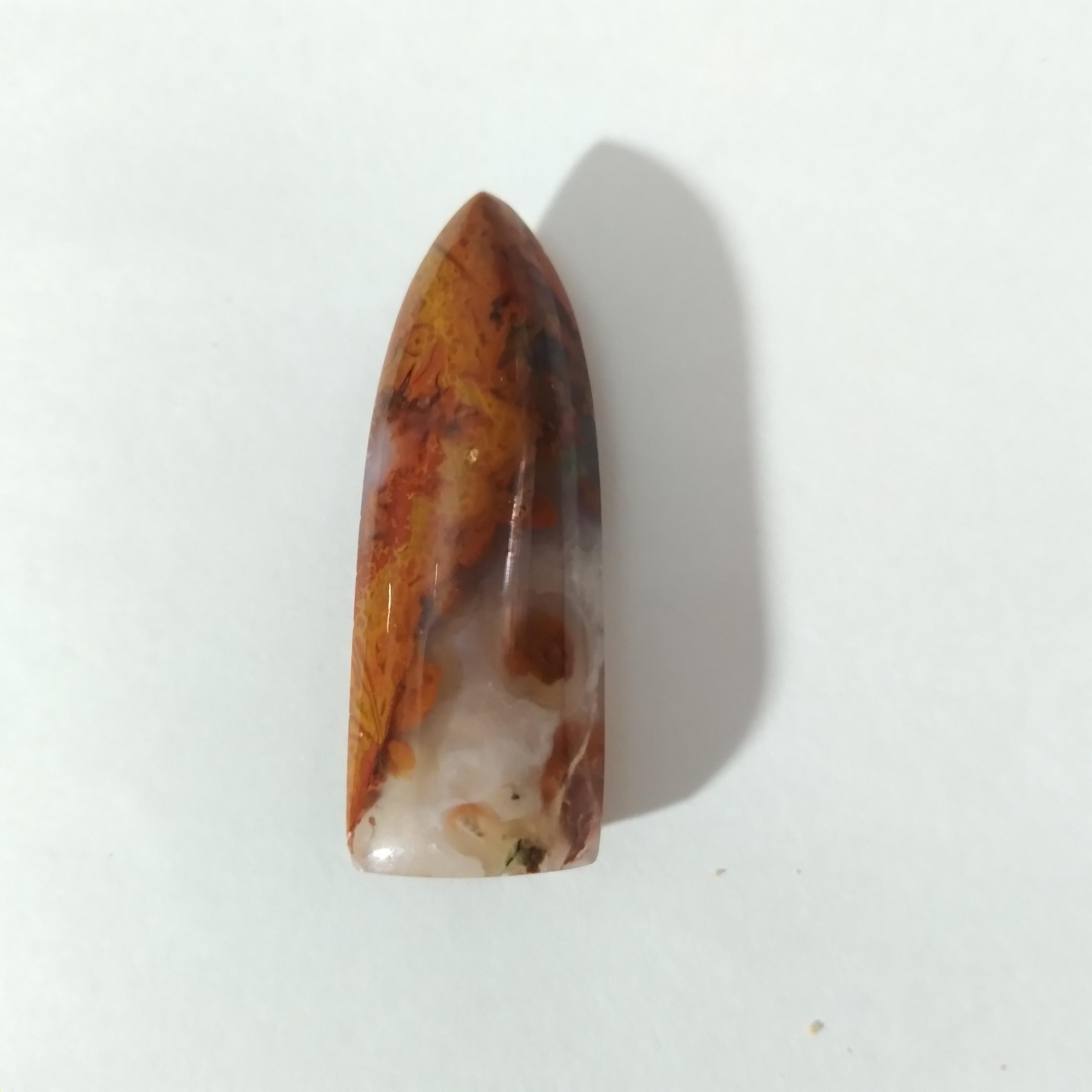 زخمه(مضراب)تار از سنگ عقیق