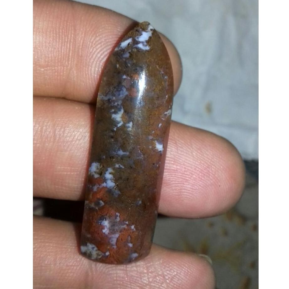 زخمه(مضراب)تار از سنگ عقیق