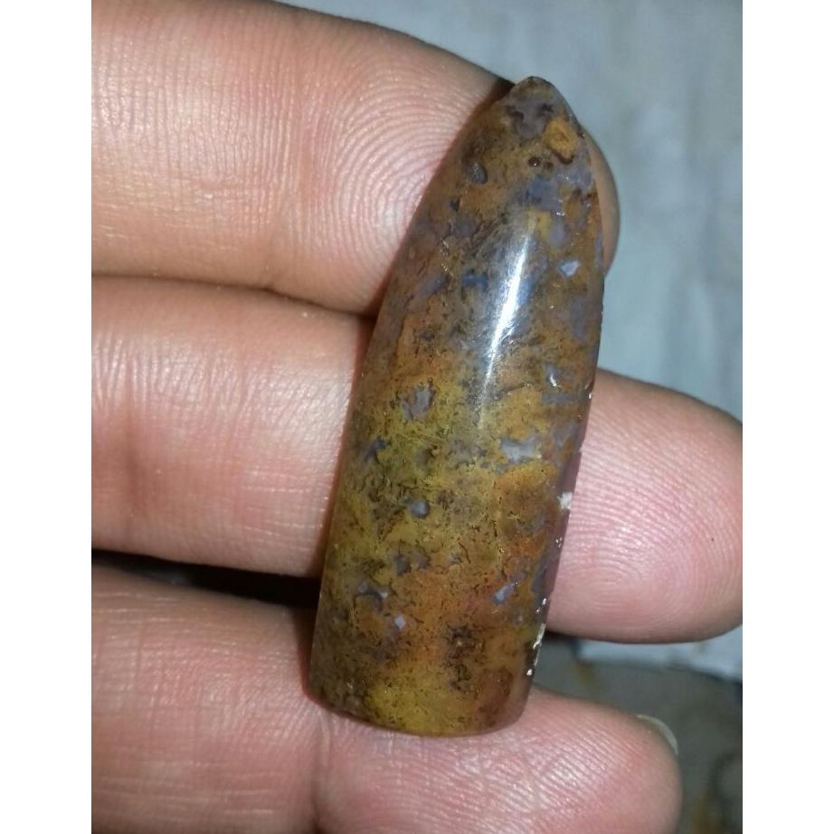 زخمه(مضراب)تار از سنگ عقیق