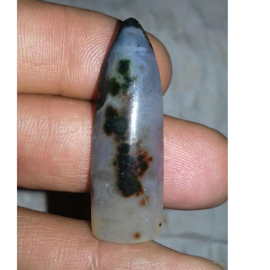 زخمه(مضراب)تار از سنگ عقیق