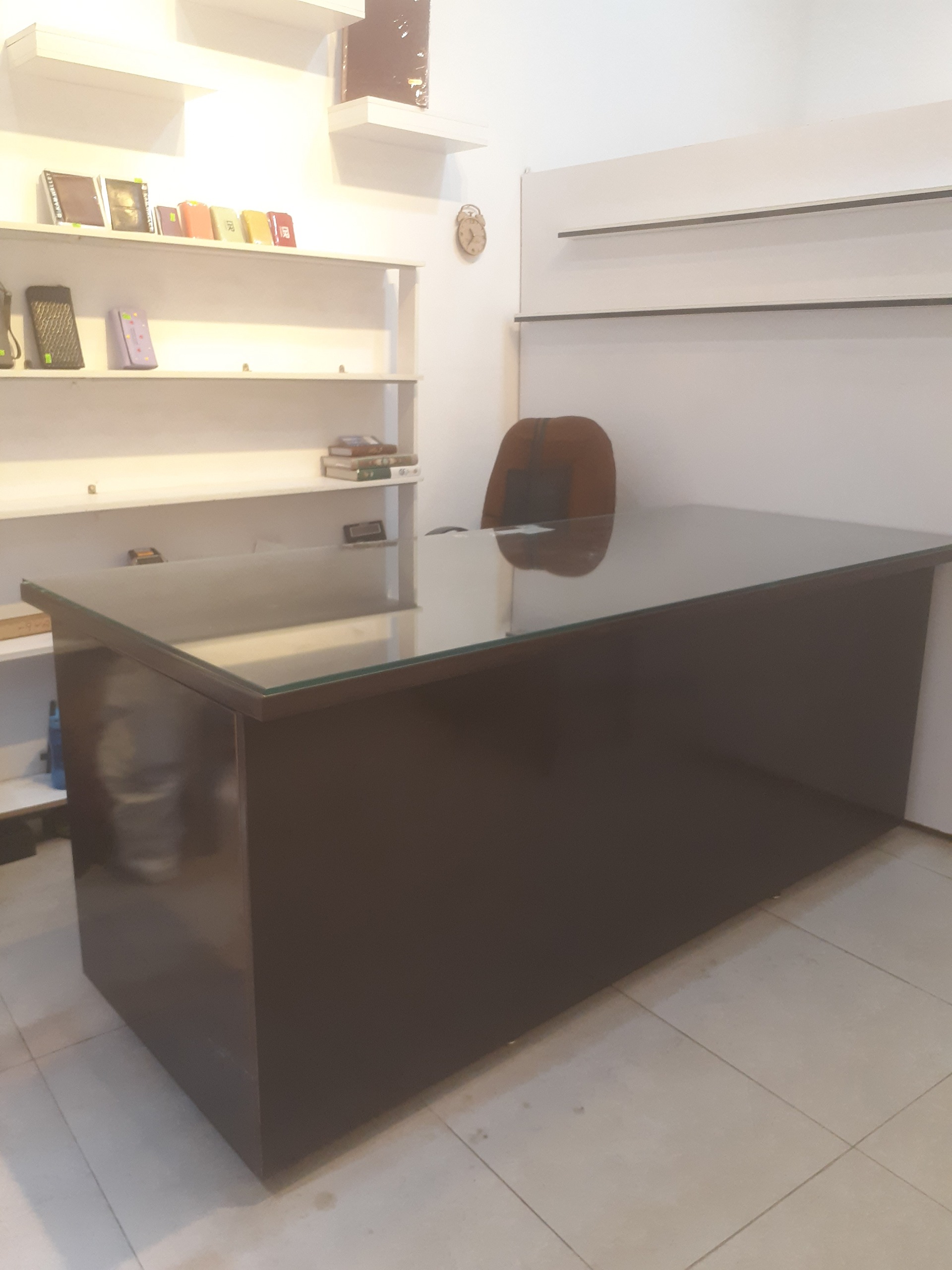 میز اداری ودفتری
