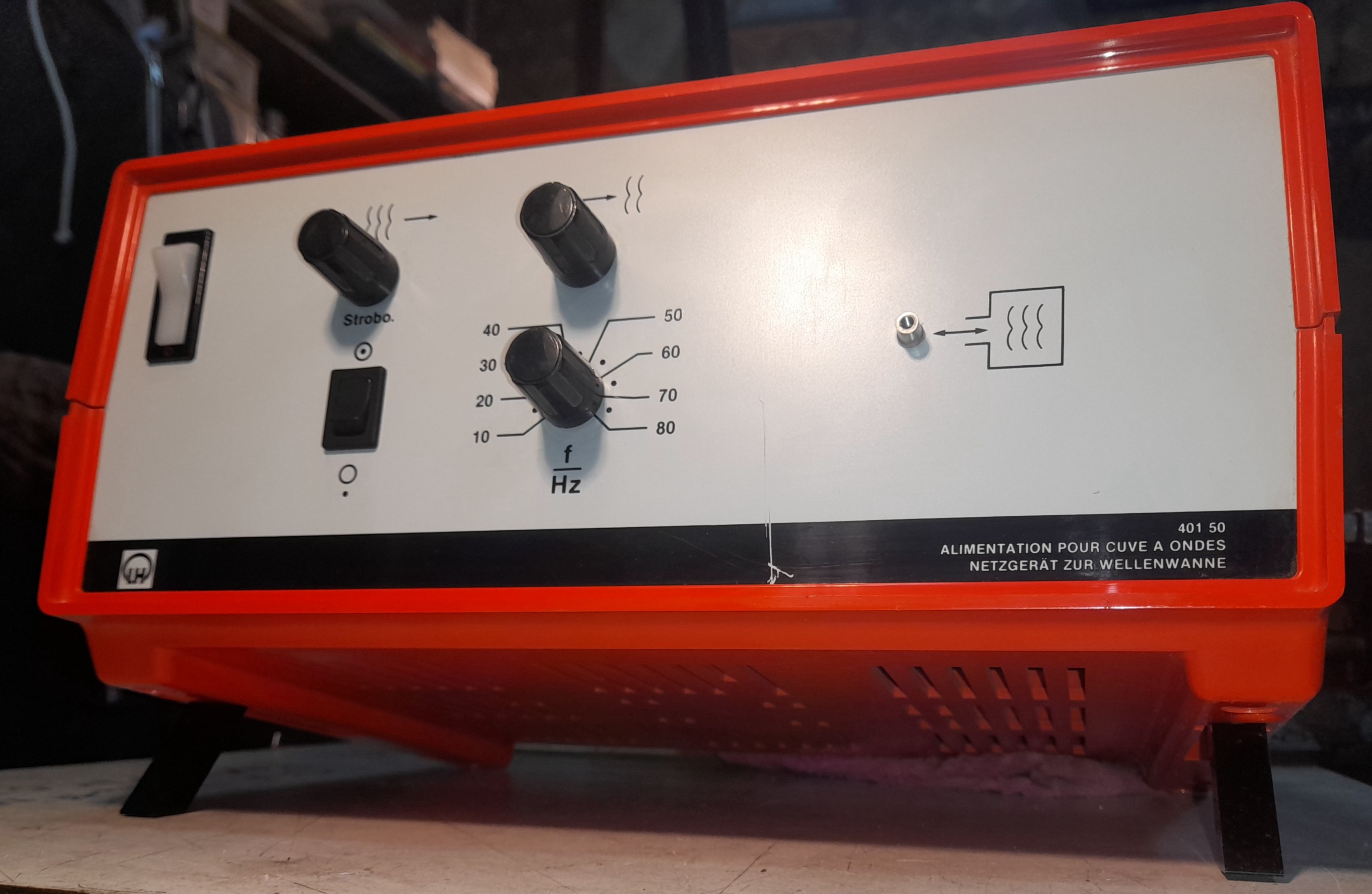 دستگاه سنجش موج ALIMENTATON POUR CUVE A ONDES