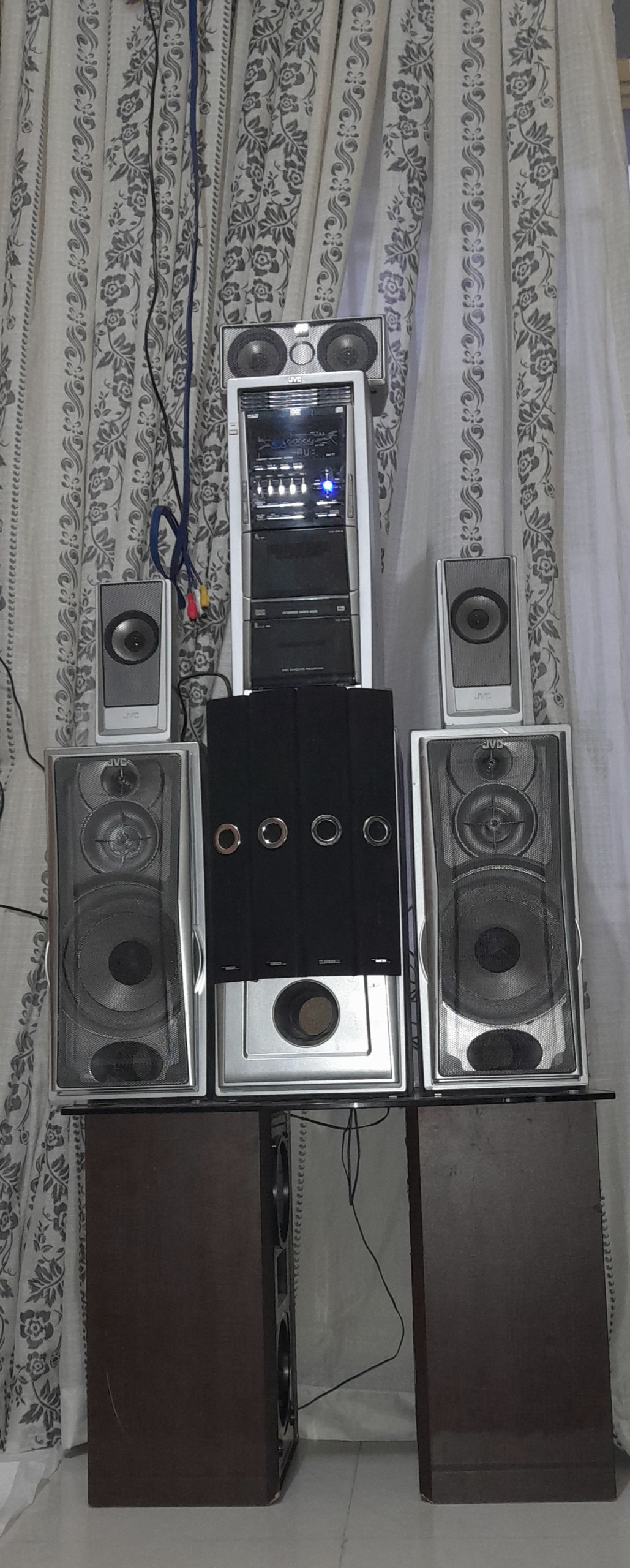 ضبط و سیستم صوتی خانگی jvc