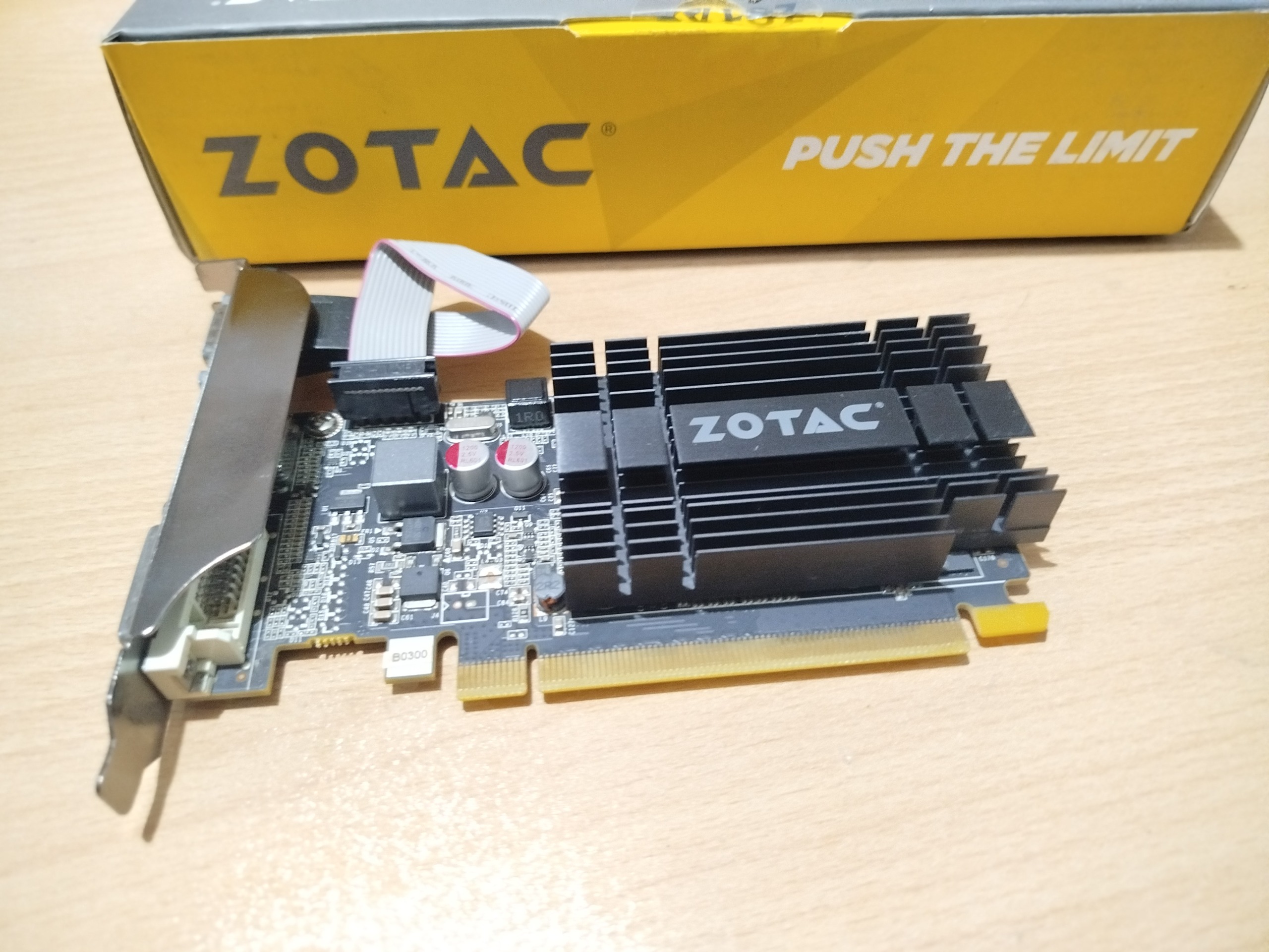 کارت گرافیک gt 710 برند zotac