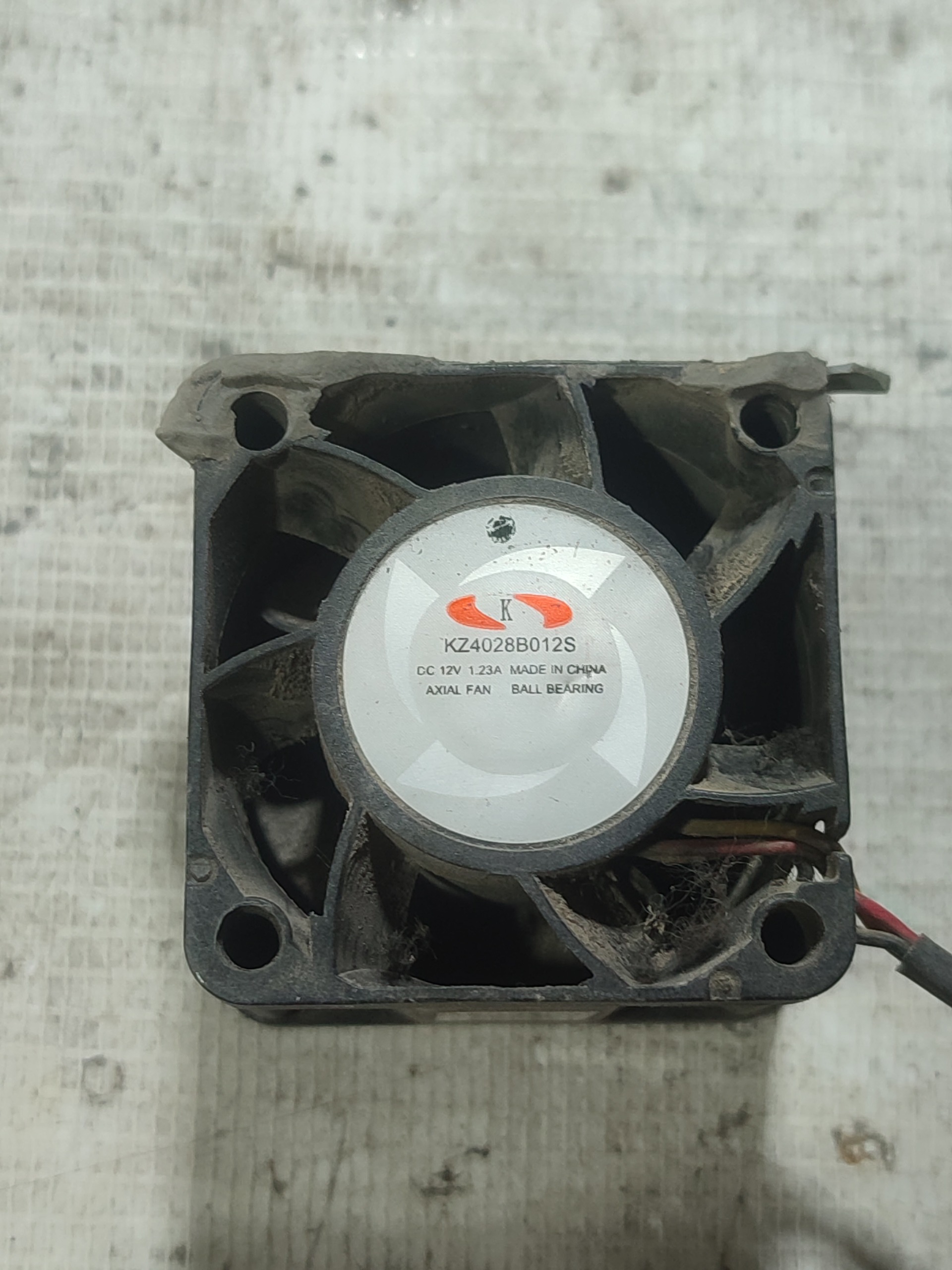 فن پاور 4 در 4 برند کی زد 12ولت 1.23 آمپر