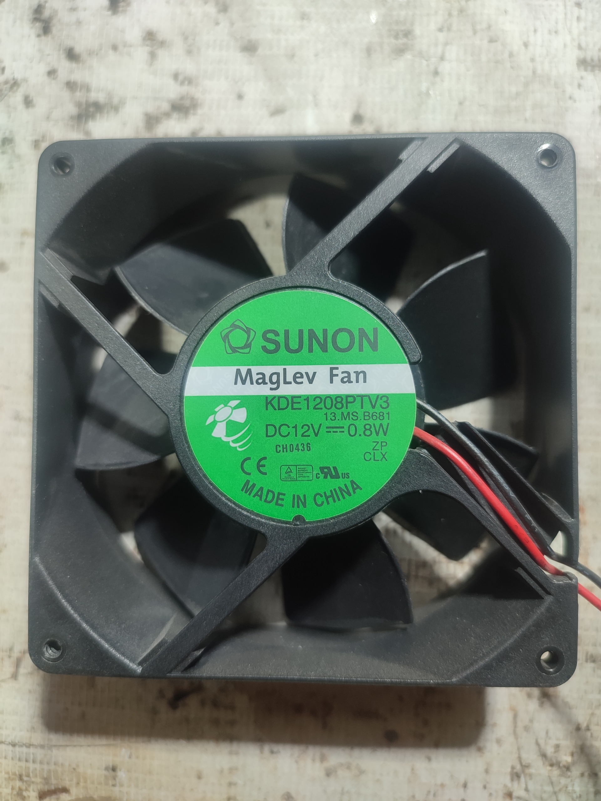 فن کامپیوتر 8در8 12ولت 0.10 آمپر