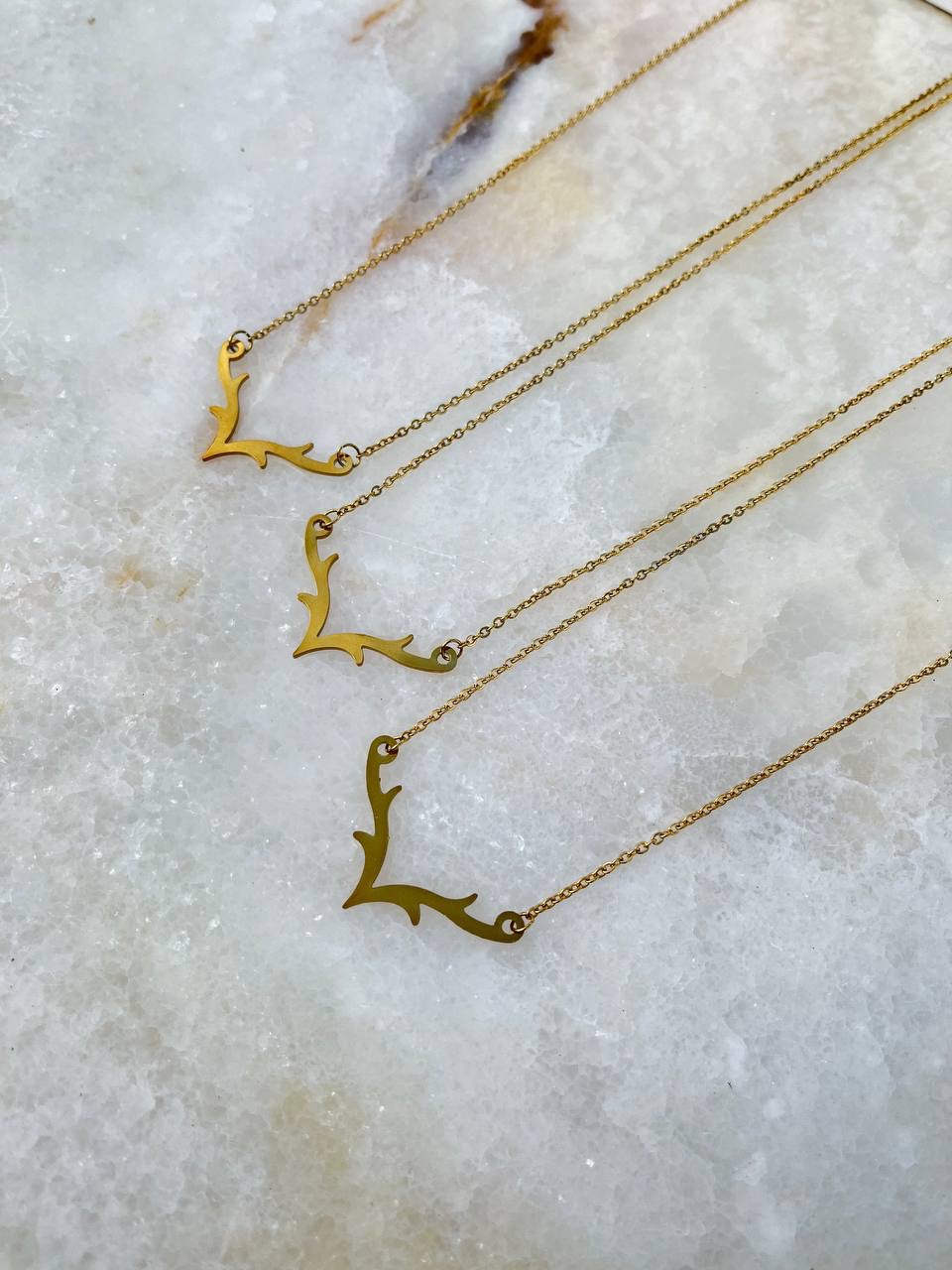 گردنبند طلایی شاخ گوزن