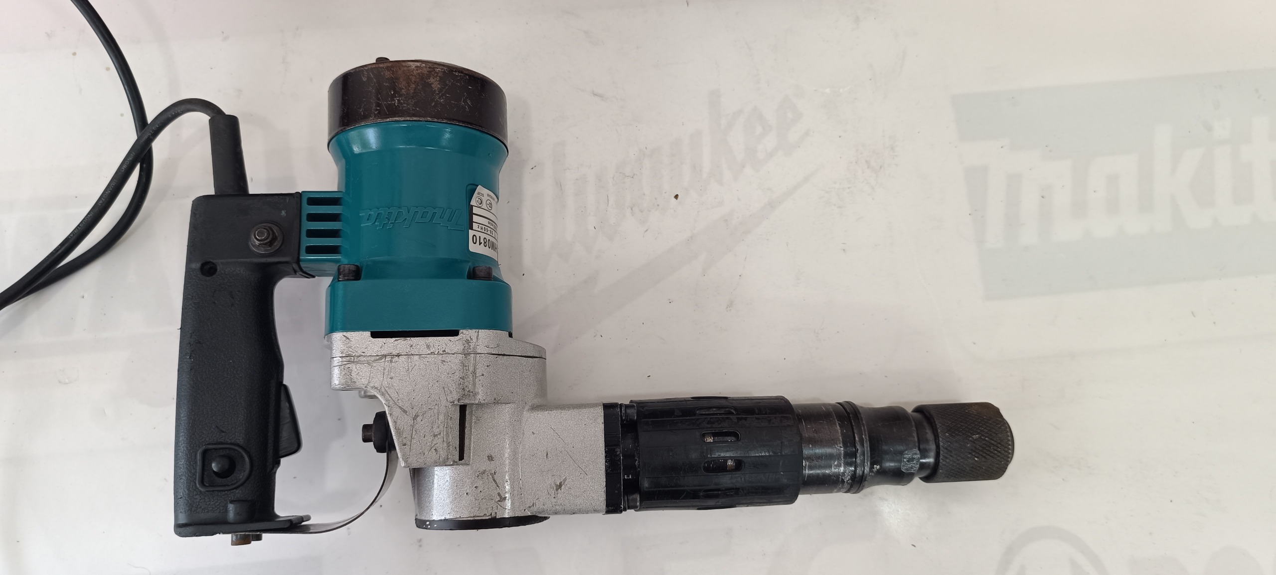 پیکور 7 کیلو ماکیتا مدل HM810