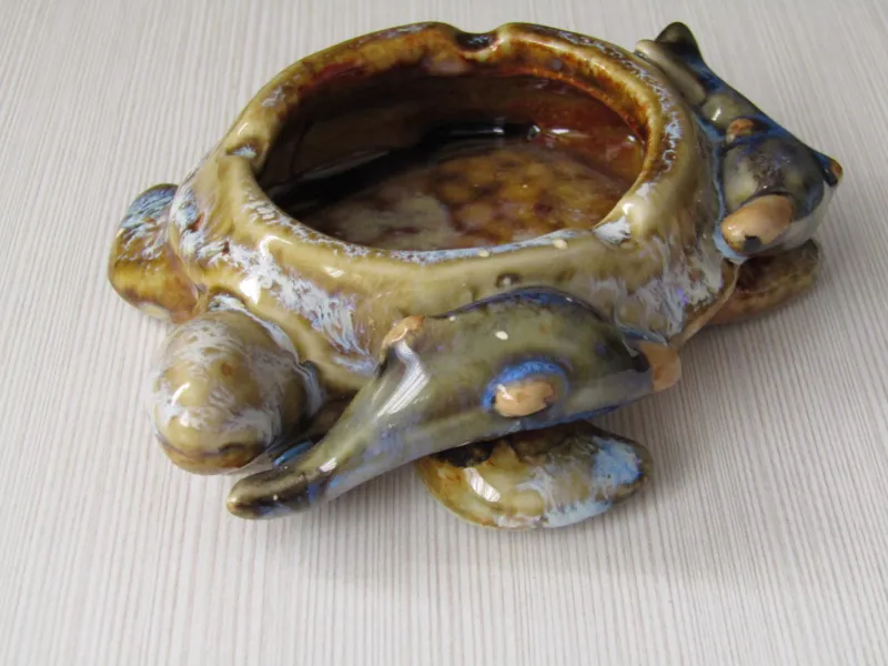 زیرسیگاری طرح لاکپست و ماهی