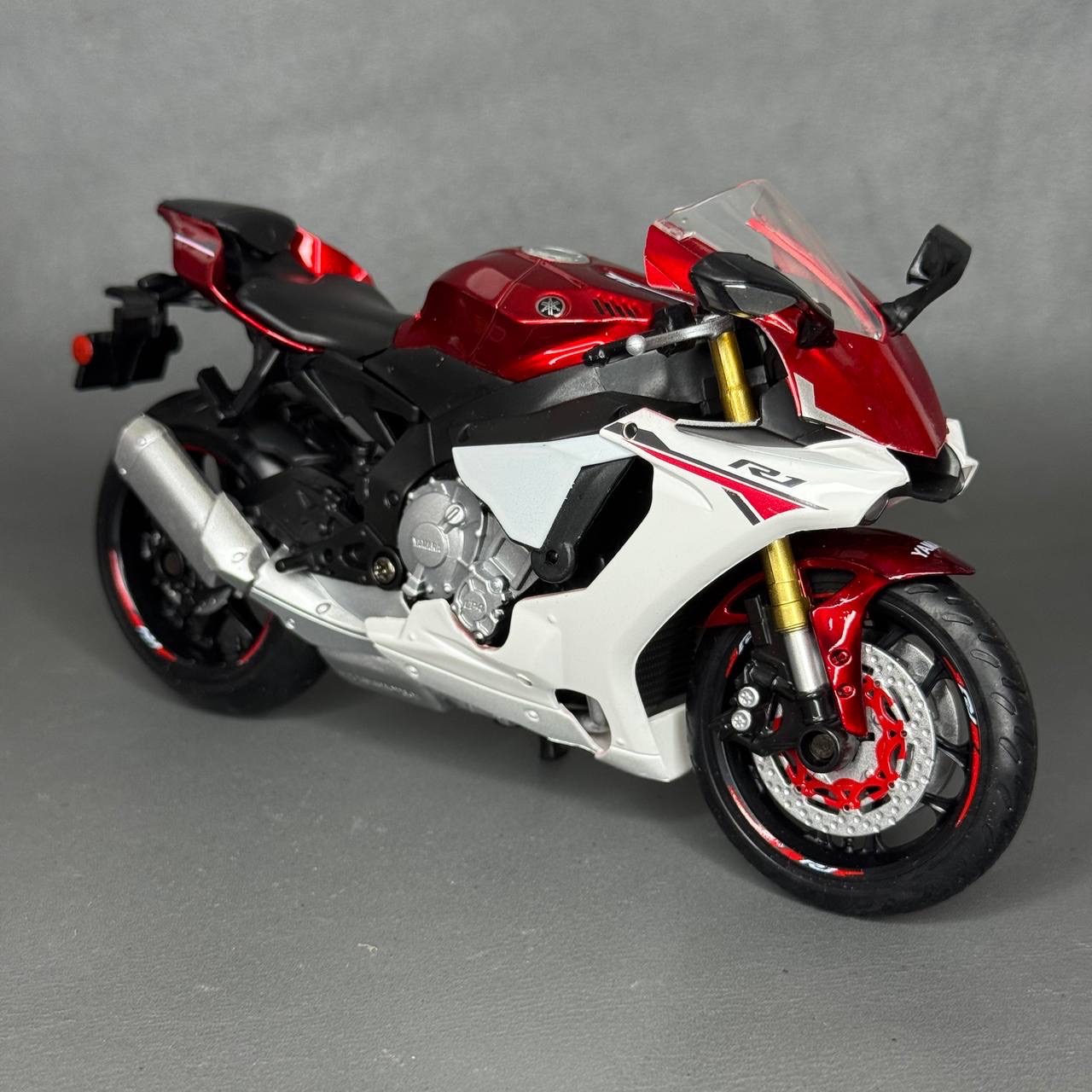 ماکت یاماها ار وان YAMAHA YZF R1
