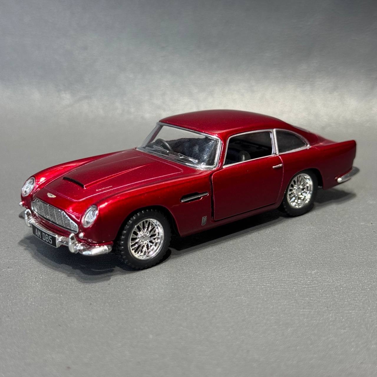 ماکت ماشین استون مارتین ASTON MARTIN DB5