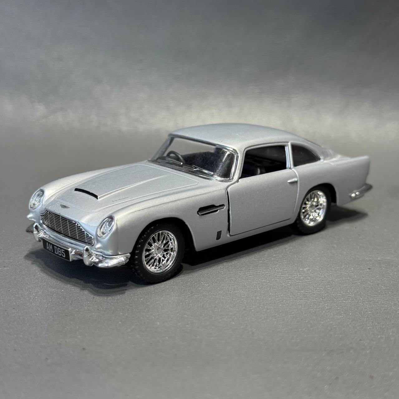 ماکت ماشین استون مارتین ASTON MARTIN DB5