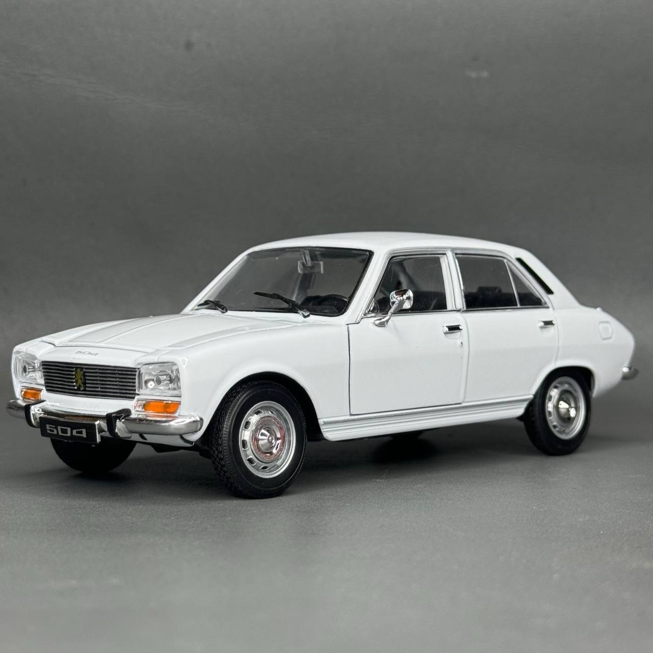ماکت ماشین پژو 504 peugeot