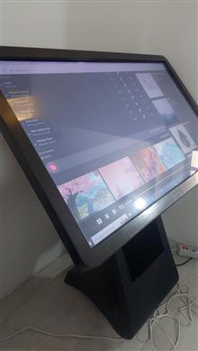 استند