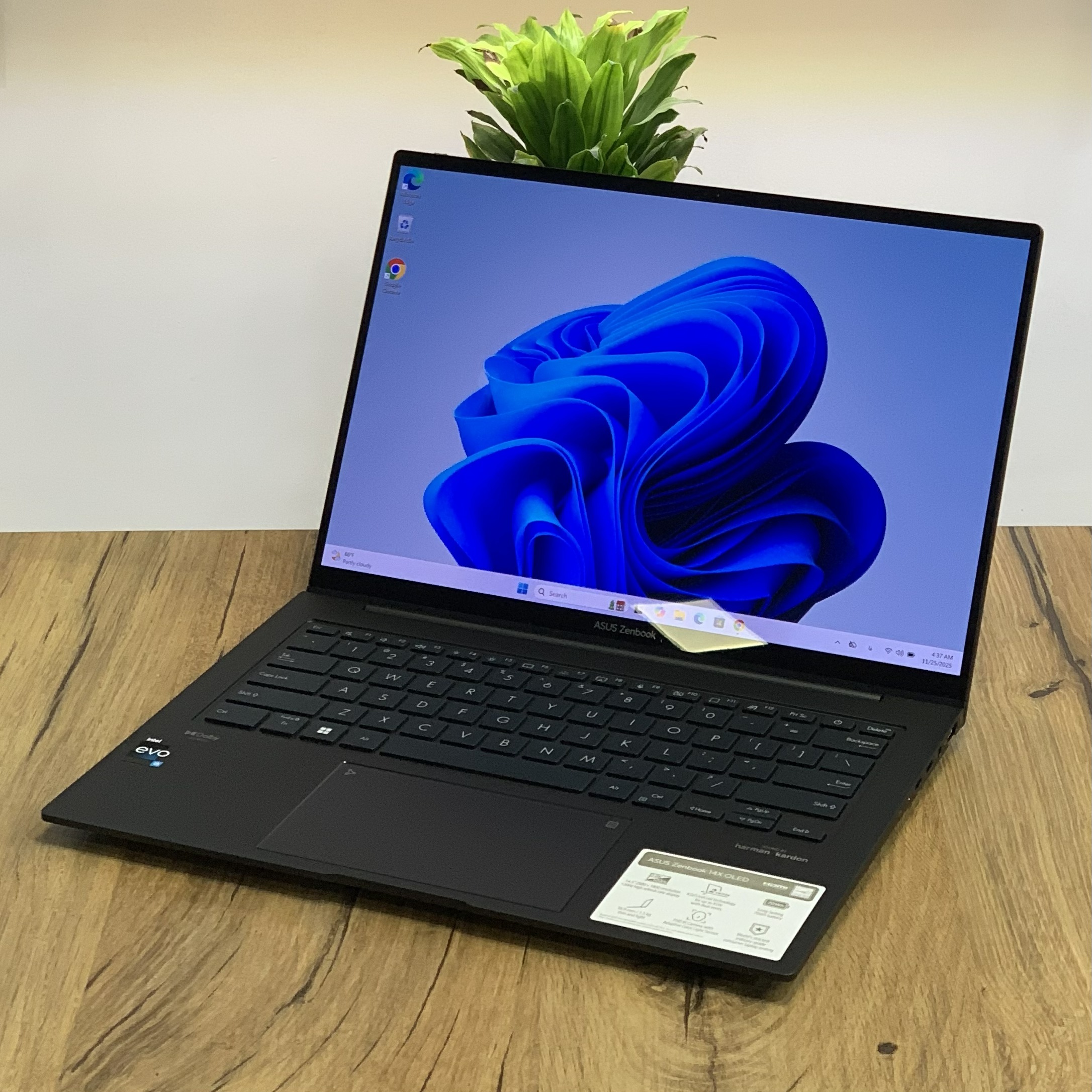 لپتاپ Asus Zenbook Q410 / سبک، لوکس ، قدرتمند
