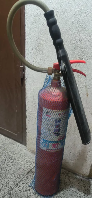 کپسول آتش نشانی co2