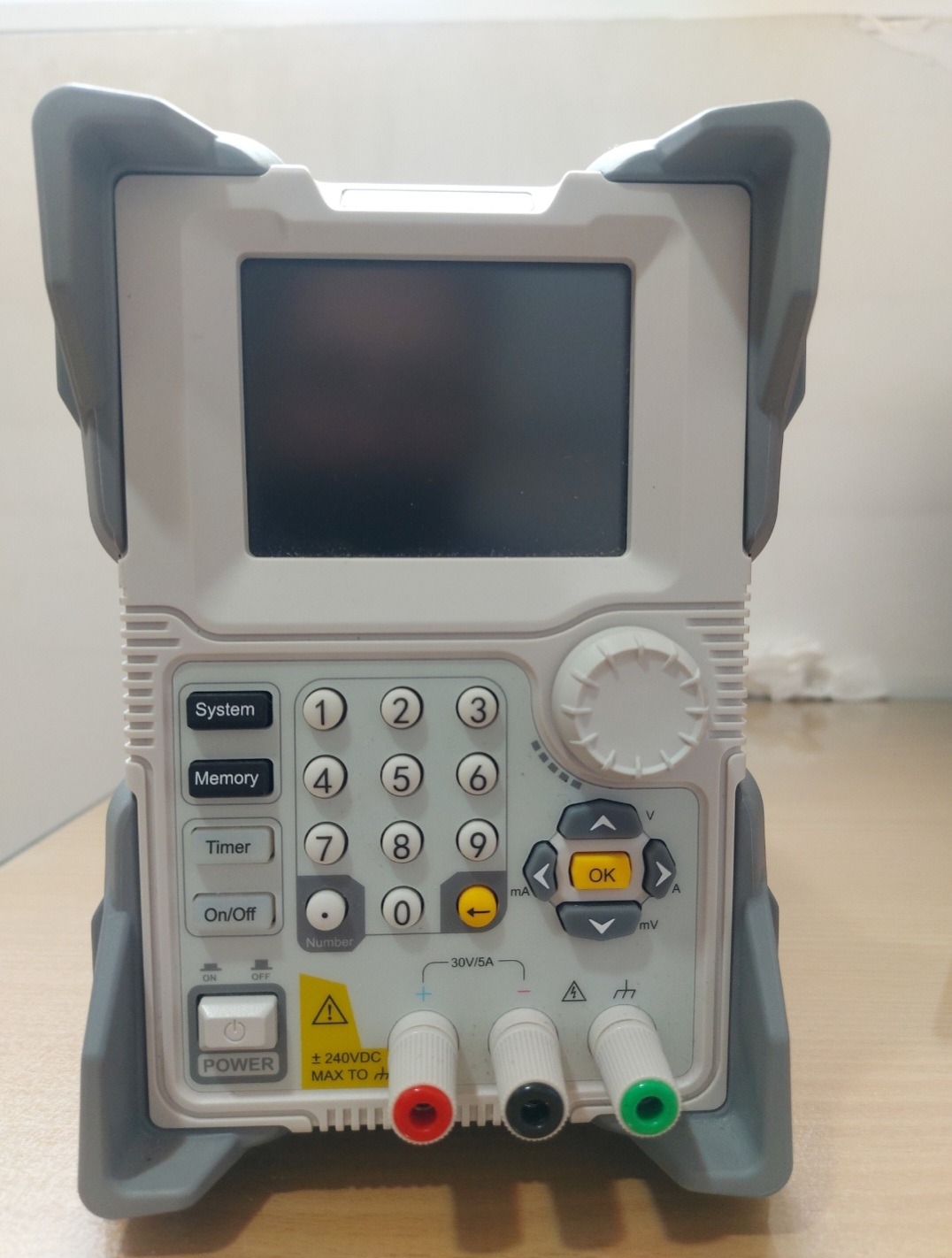 منبع تغذیه ریگول DP711 تک کانال قابل برنامه ریزی