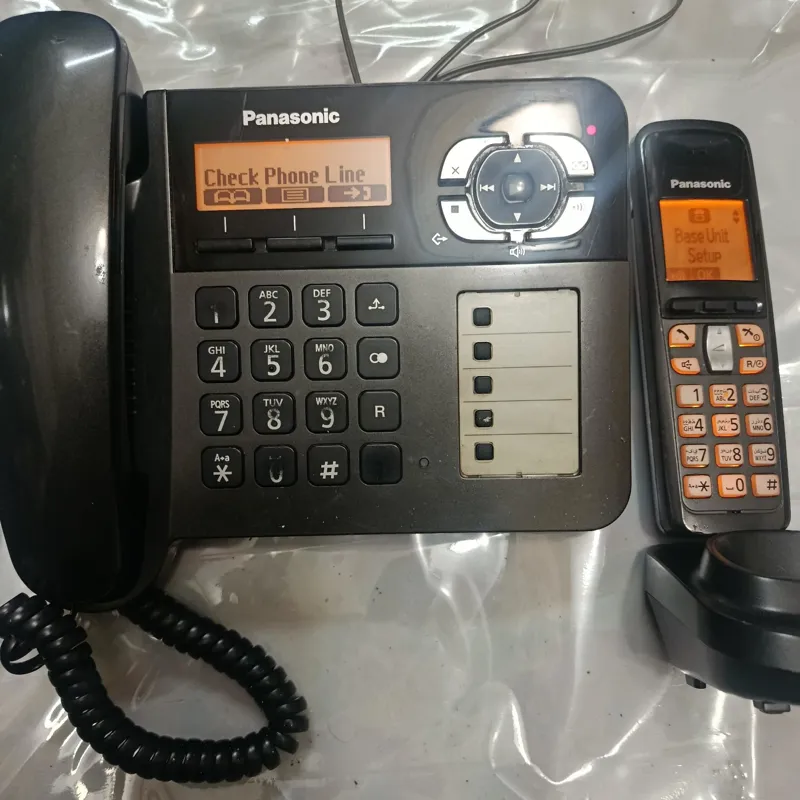 تلفن ثابت و بیسیم پاناسونیک مدل KX-TG6461