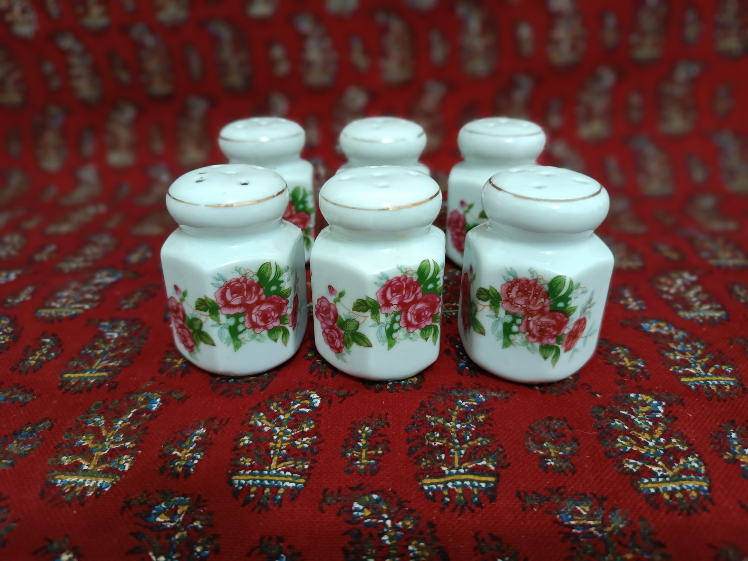 نمکدان گلسرخی هشت ضلعی قدیمی