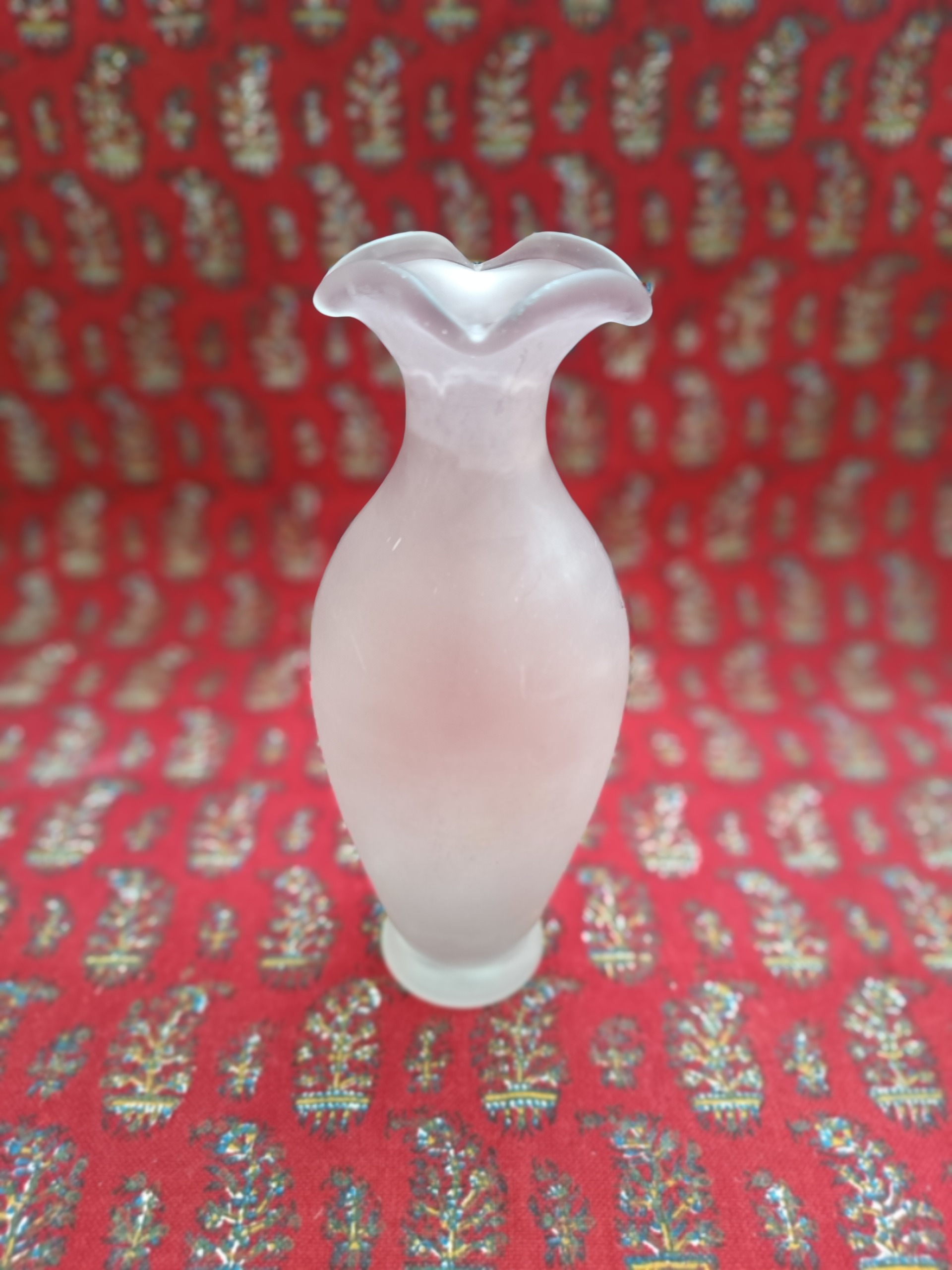 گلدان لب چین قدیمی