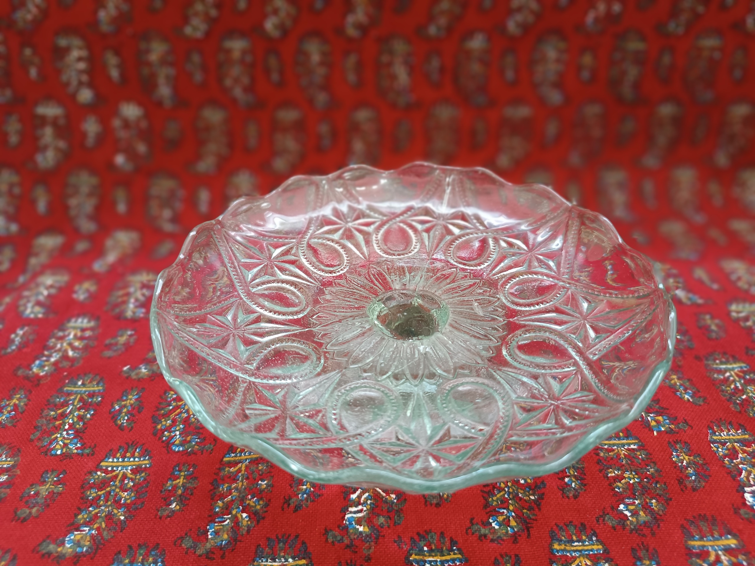 شیرینی خوری پایه دار قدیمی