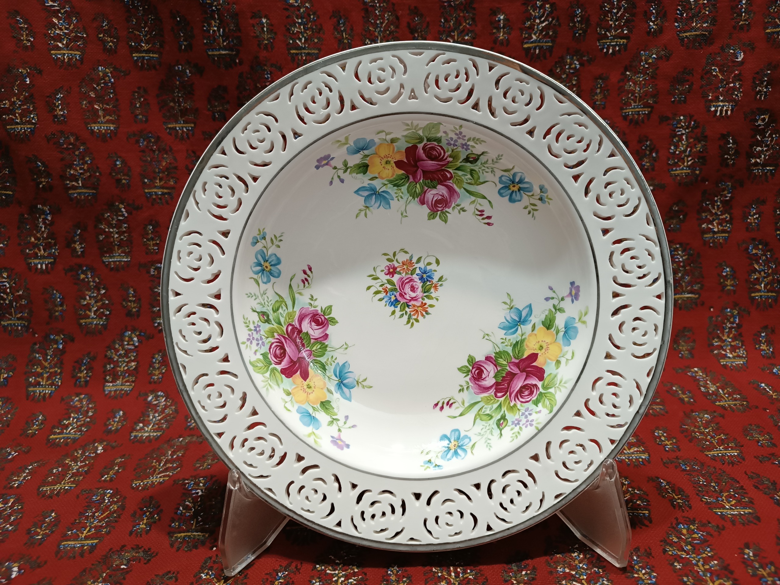 دیوارکوب مشبک سه گل