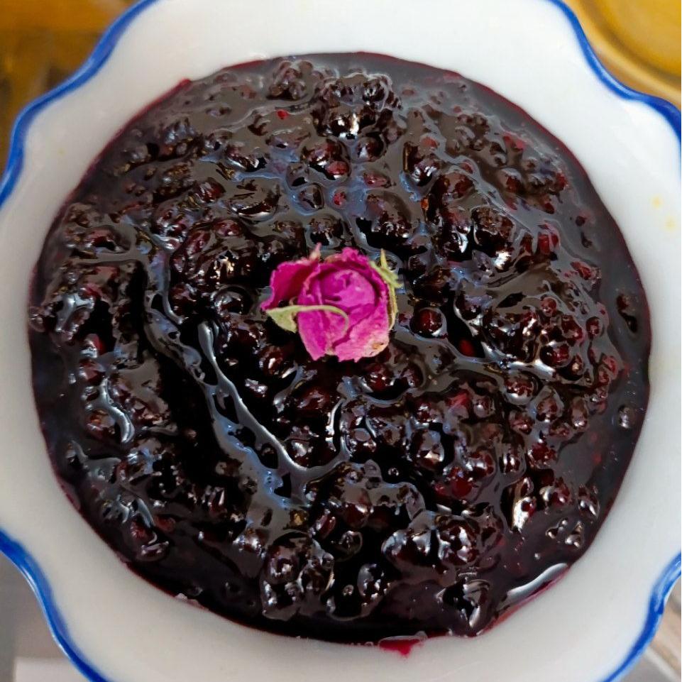 مربای تمشک جنگلی تَناص