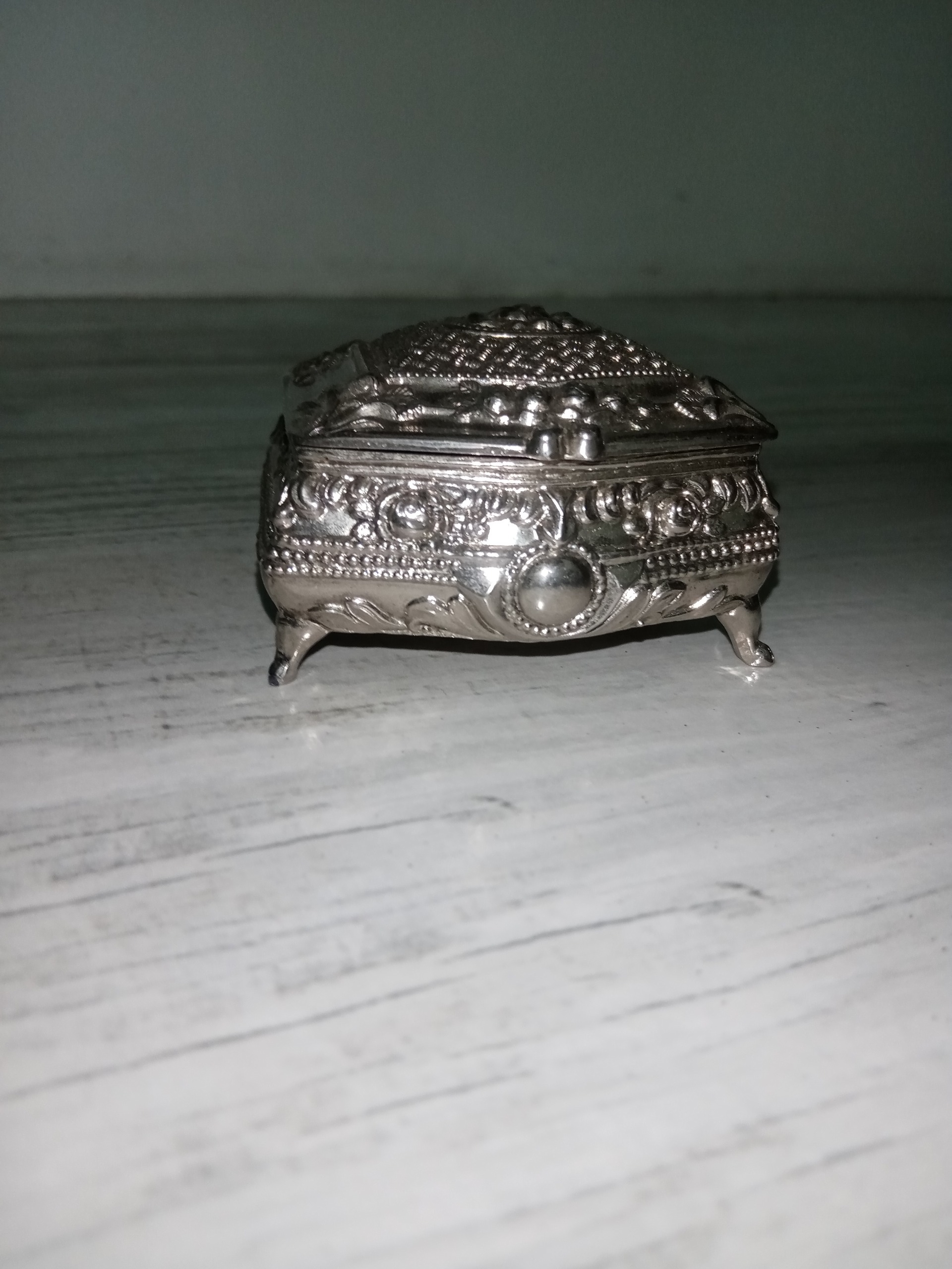 جاجواهری انتیک با روکش نقره