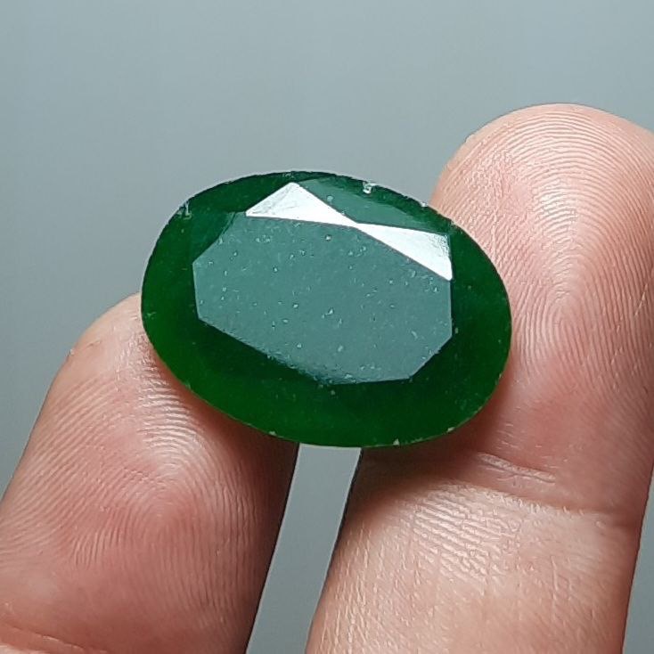 جید درشت خوشرنگ تراش جواهری اصل معدنی