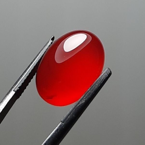 عقیق سرخابی رنگ خوشرنگ و آبدار اصل معدنی