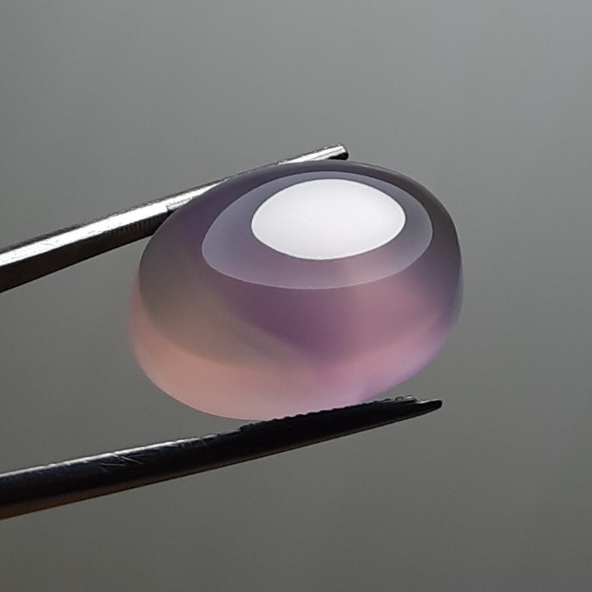 عقیق سوسنی خوشرنگ آبدار دست تراش طبیعی خراسان