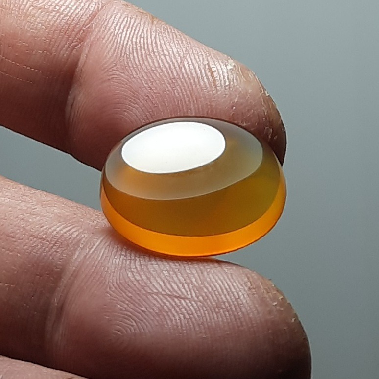 عقیق زرد خوشرنگ بشدت آبدار لانه زنبوری طبیعی یمن