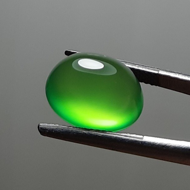 عقیق سبز خوشرنگ آبدار اصل معدنی برزیل