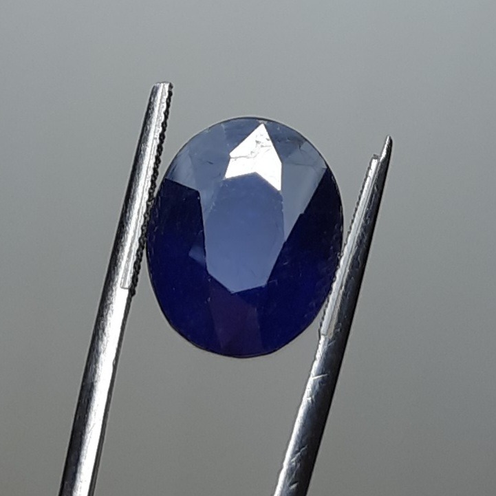 یاقوت کبود درشت خوشرنگ اصل طبیعی آفریقا