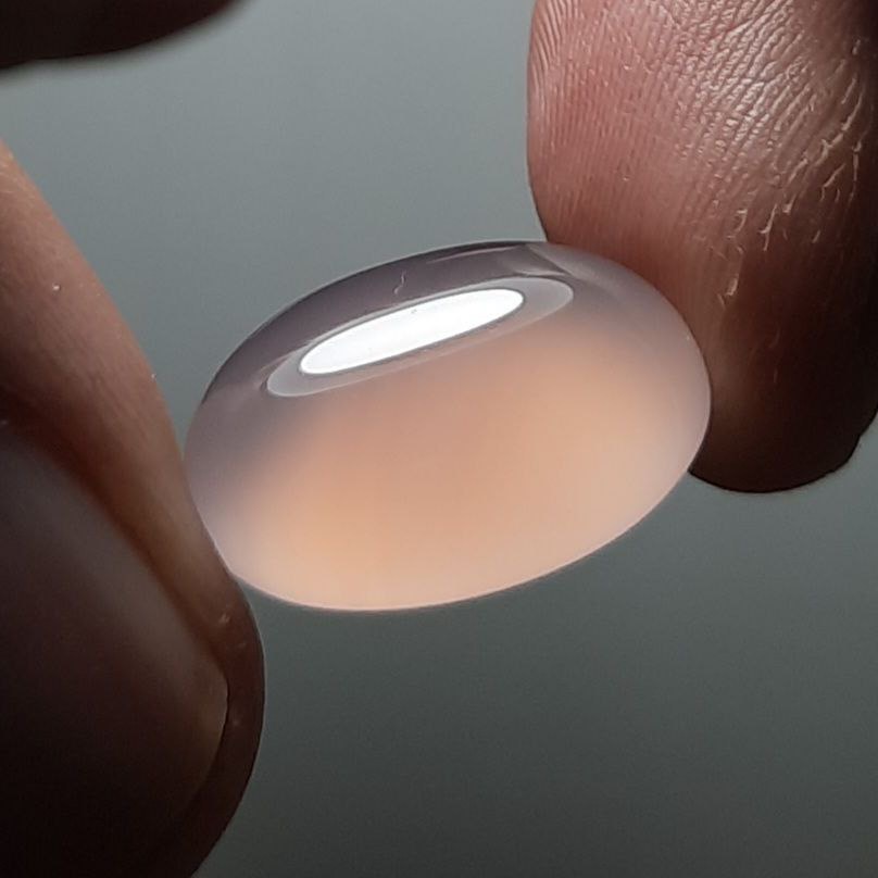 عقیق یاسی درشت خوشرنگ آبدار اصل معدنی