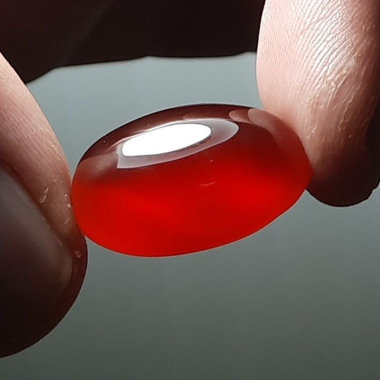 عقیق سرخ خون کفتری خوشرنگ آبدار اصل معدنی خراسان