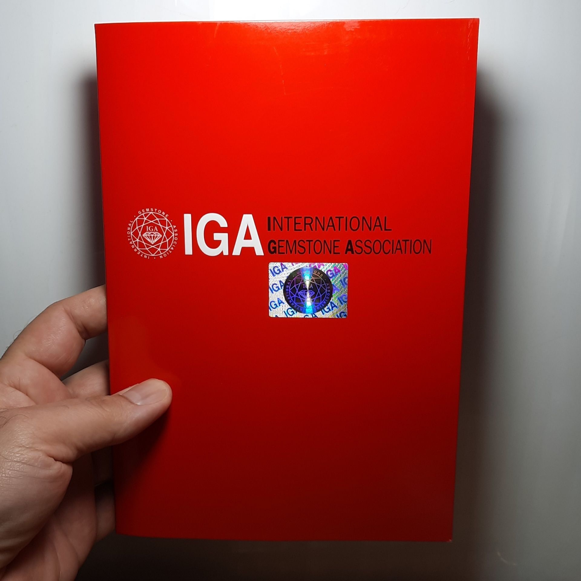یشم نفریت با شناسنامه بین المللی IGA تایلند