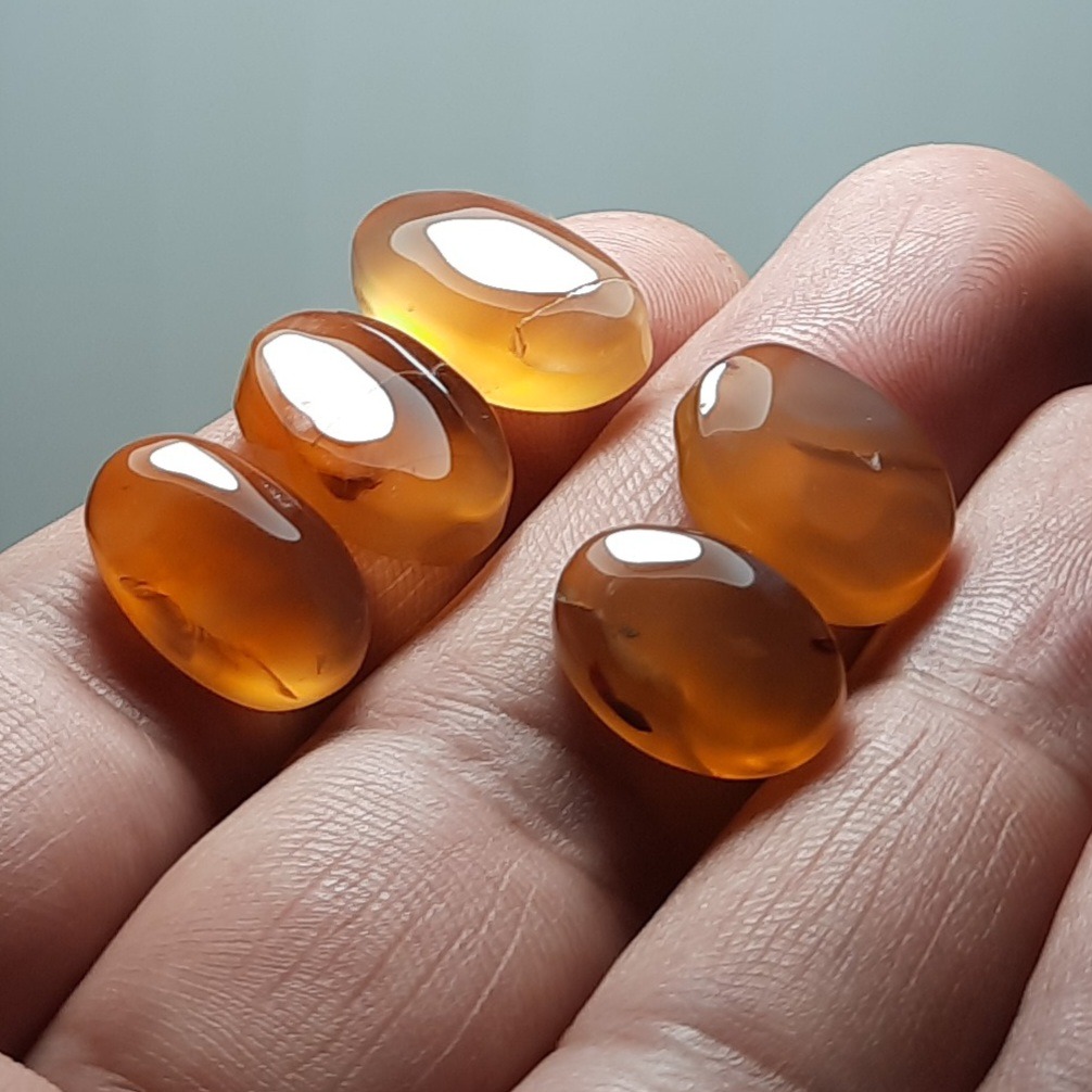 مجموعه 5 عدد عقیق طبیعی یمن با ایراد ترک داخلی
