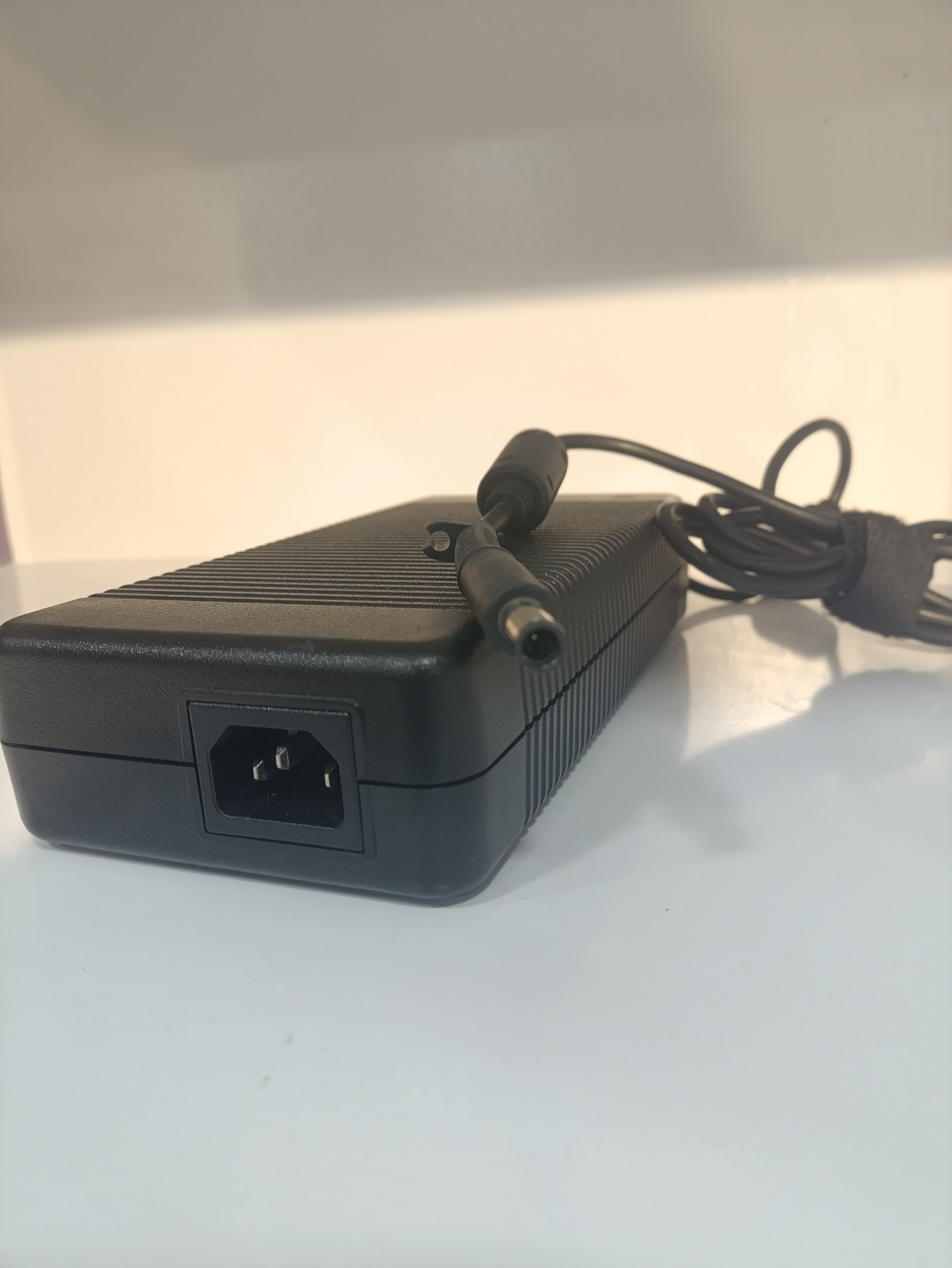 شارژر لپ تاپ اچ پی (19.5v 11.8a)
