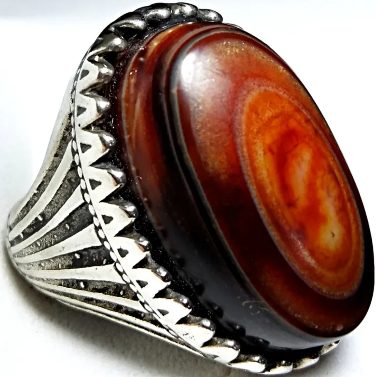 انگشتر نقره سنگین با نگین عقیق سه پوست خفن