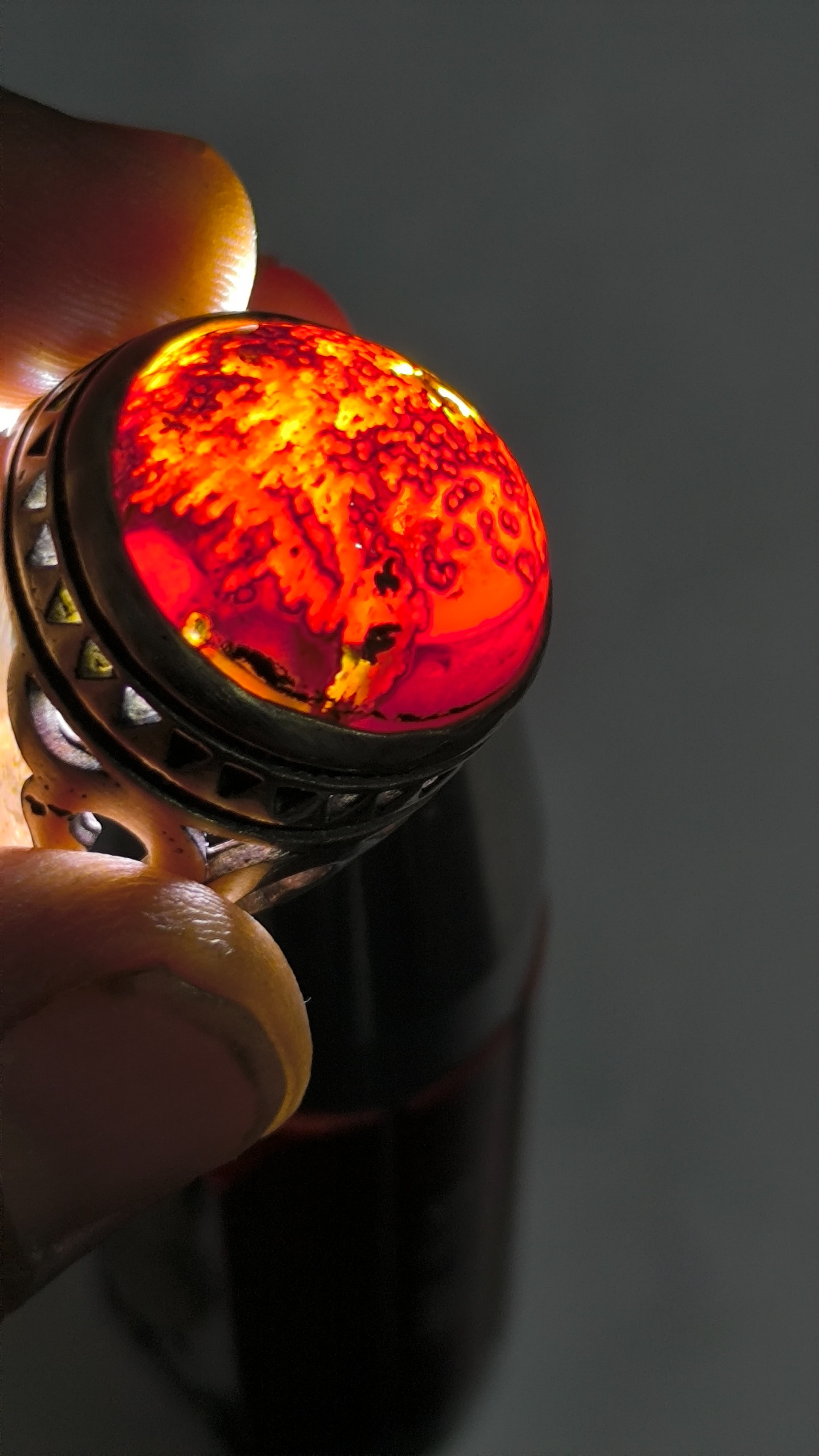 انگشتر نقره فوق سنگین با نگین عقیق اتشین