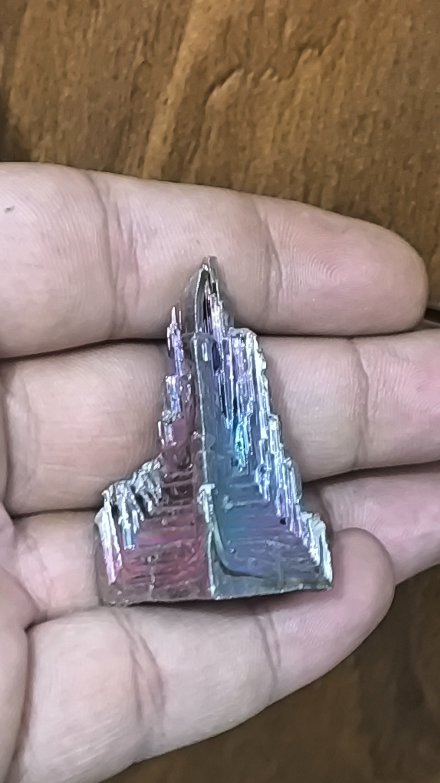 سنگ بیسموت آلمانی بزرگ و سنگین هفت رنگ