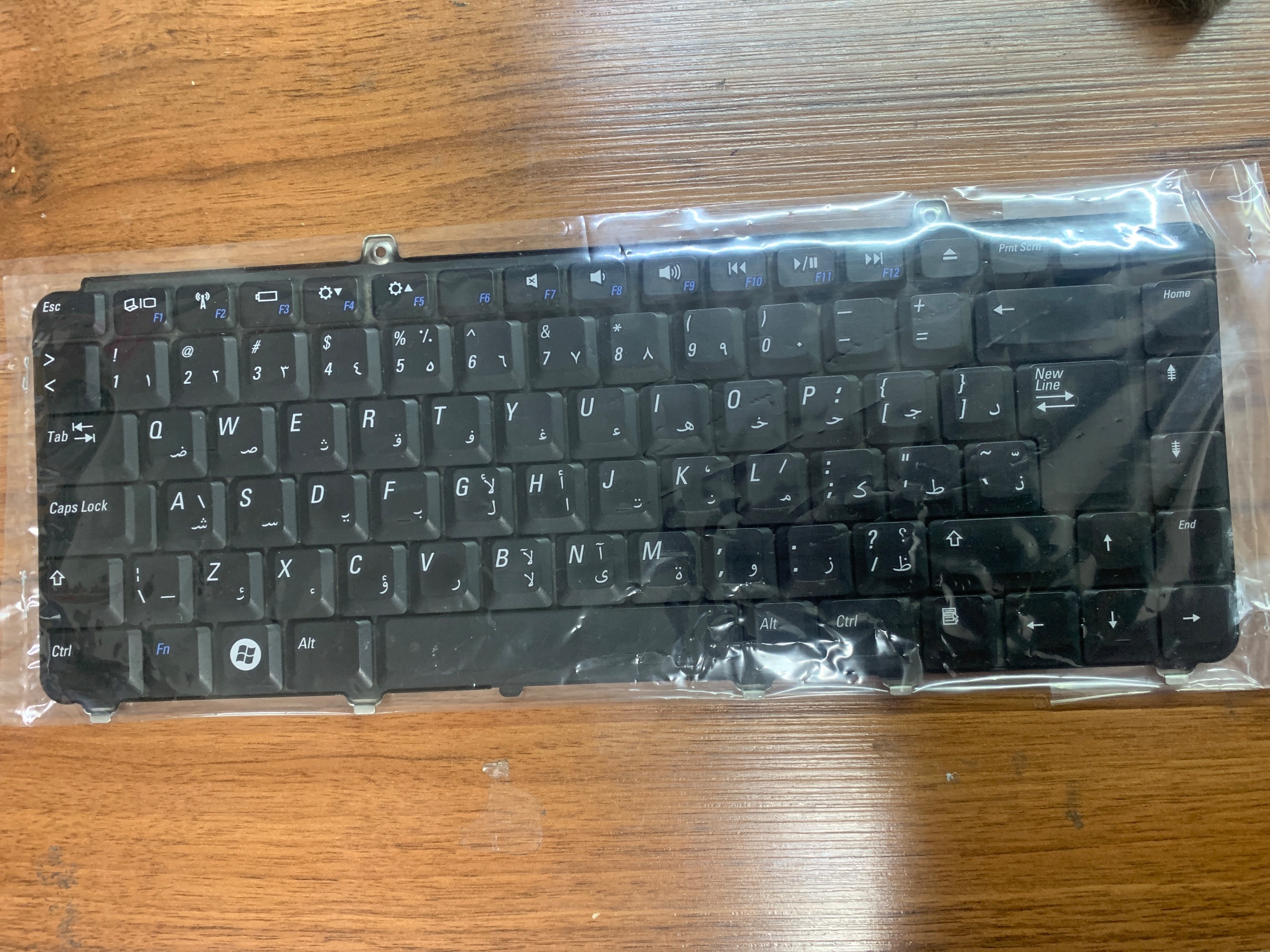 کیبورد لپ تاپ دل Dell vostro 1545
