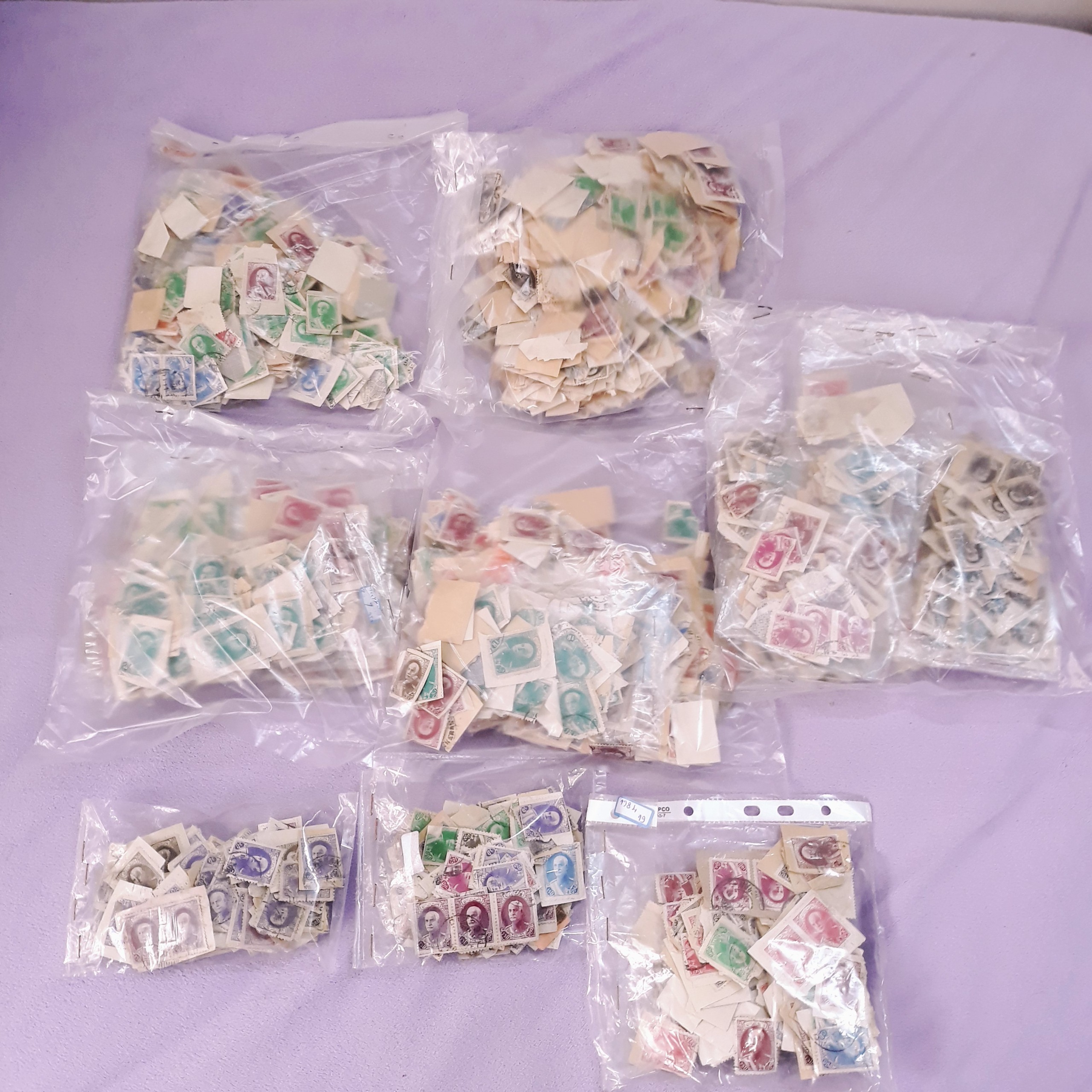 4300 عدد شاه و رضا شاه روی تکه با توضیحات