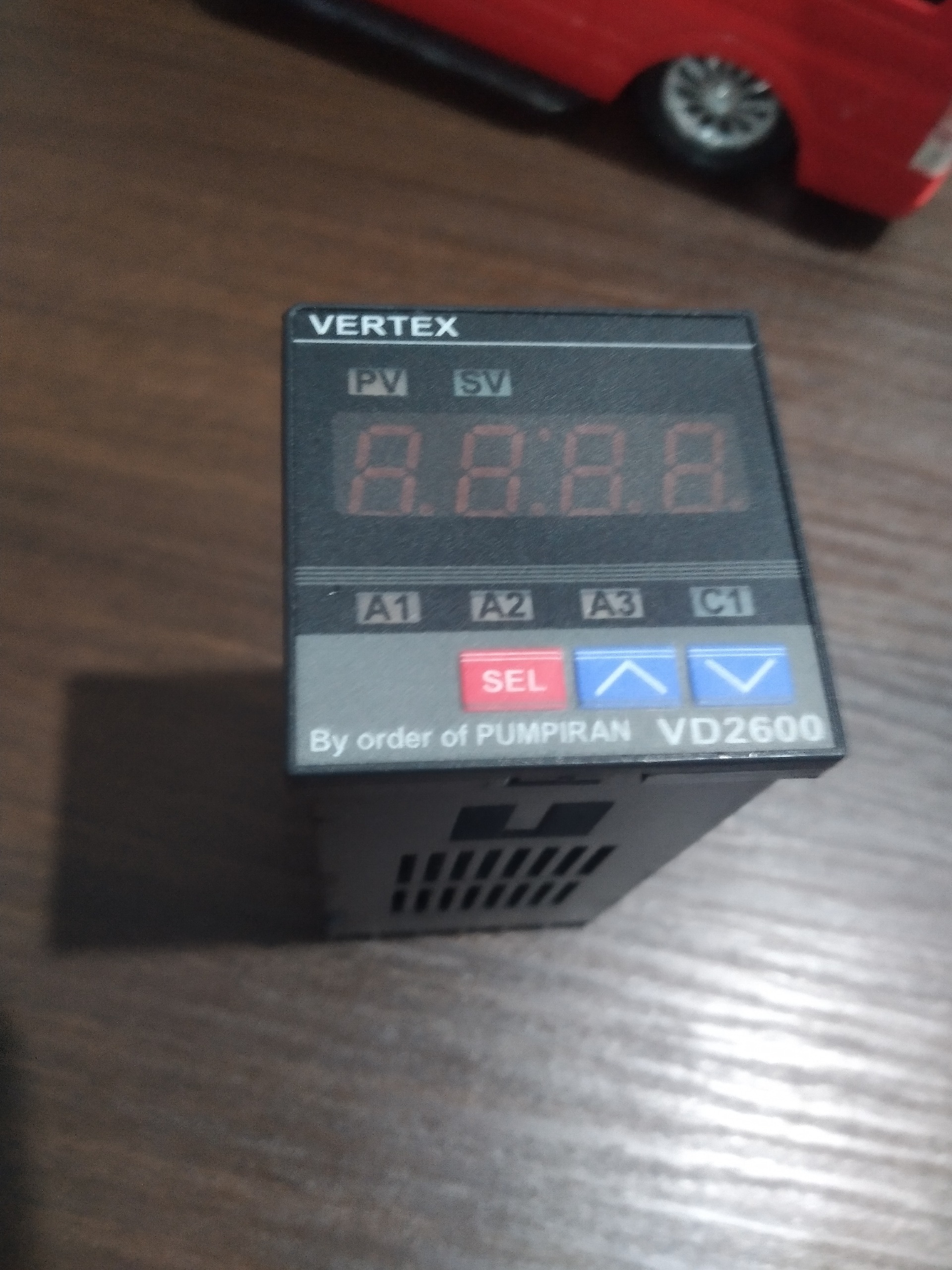 کنترل و مانیتورینگ دما vertex vd2600