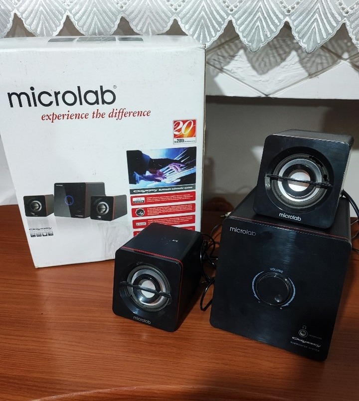 اسپیکر مخطوط کامپیوتر