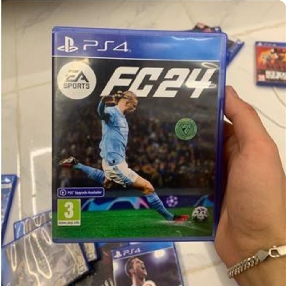 بازی FC 24 درحد اک مخصوص ps4 مشابه نو
